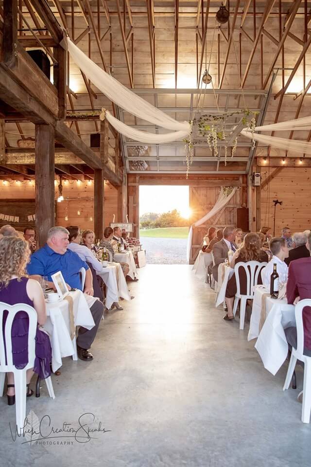 Wedding_decor_barn_doors